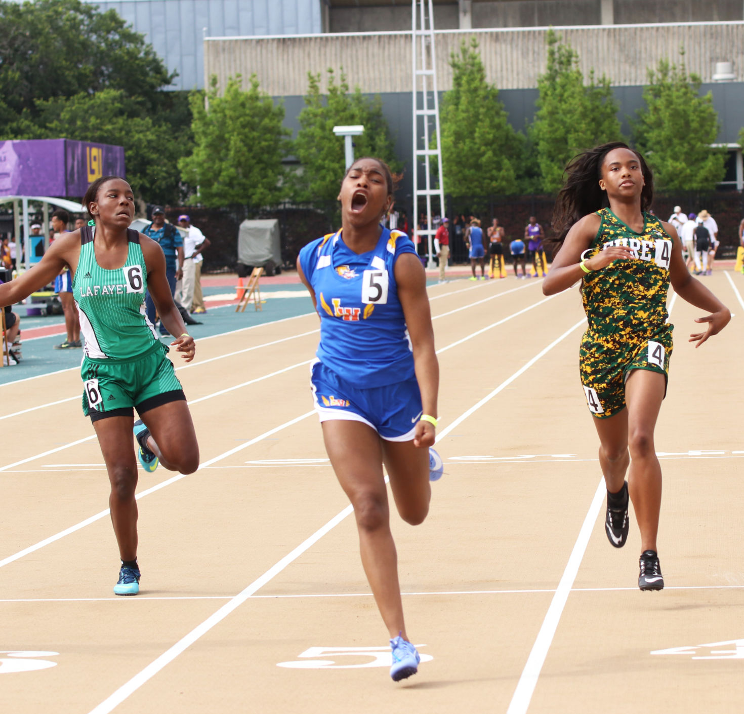 lhsaatrack.7010.jpg